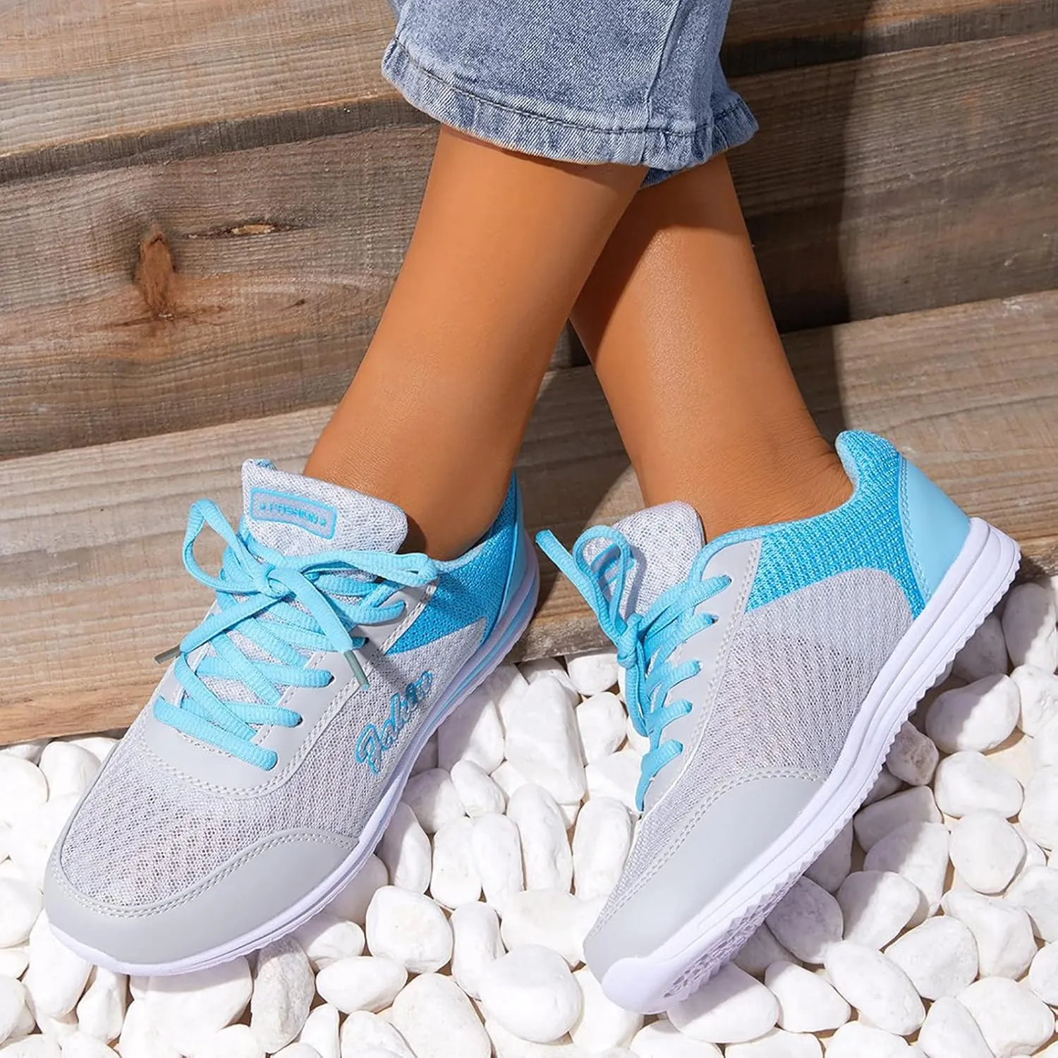Comfortable Walking Shoes Women Breathable Mesh Lace Up Athletic Shoes Casual Fashion Lightweigh Non Slip Walking Shoes