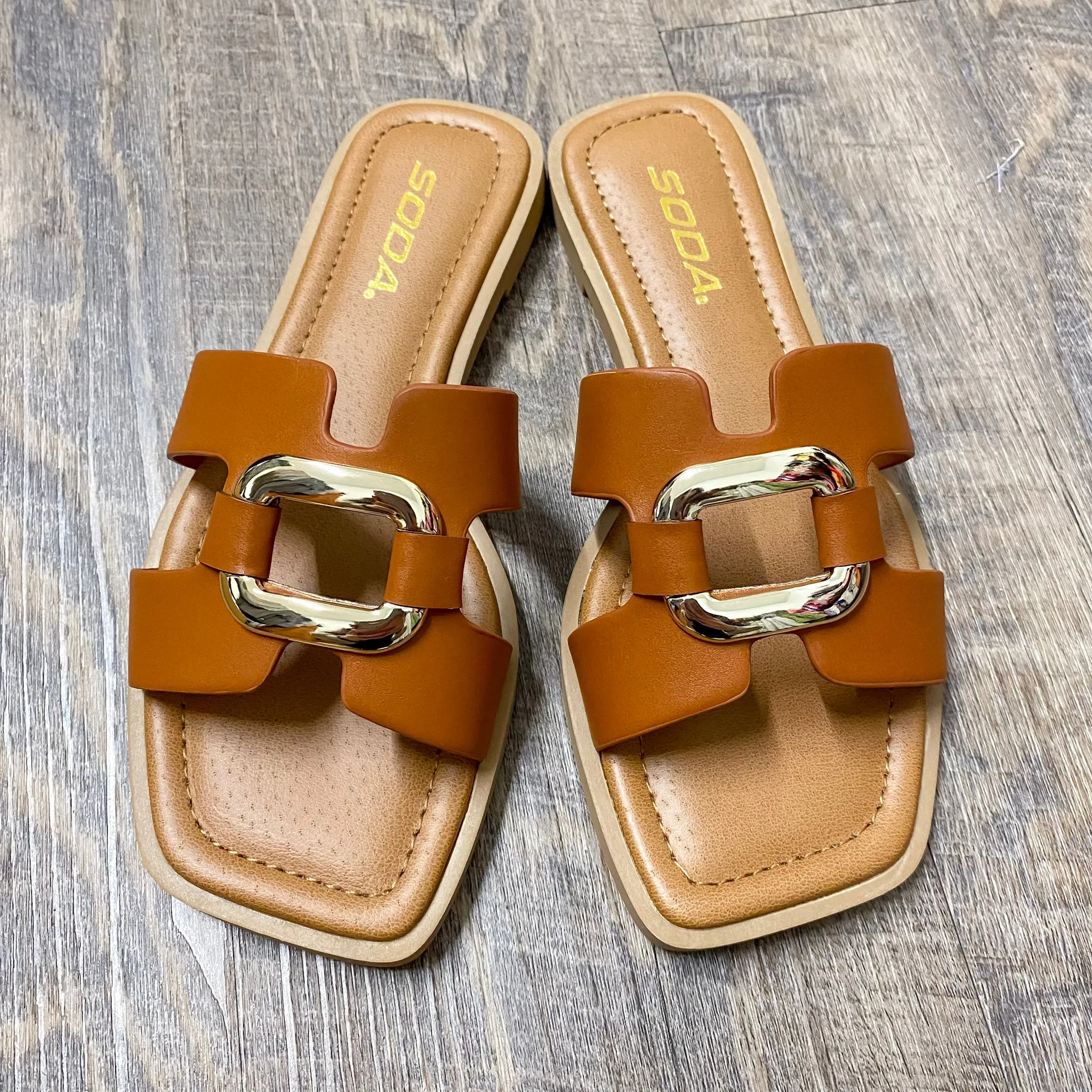 Feng Cognac Buckle Sandals
