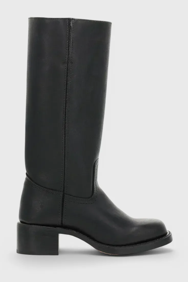 Grace Modern Classic Boots for All-Season Wear