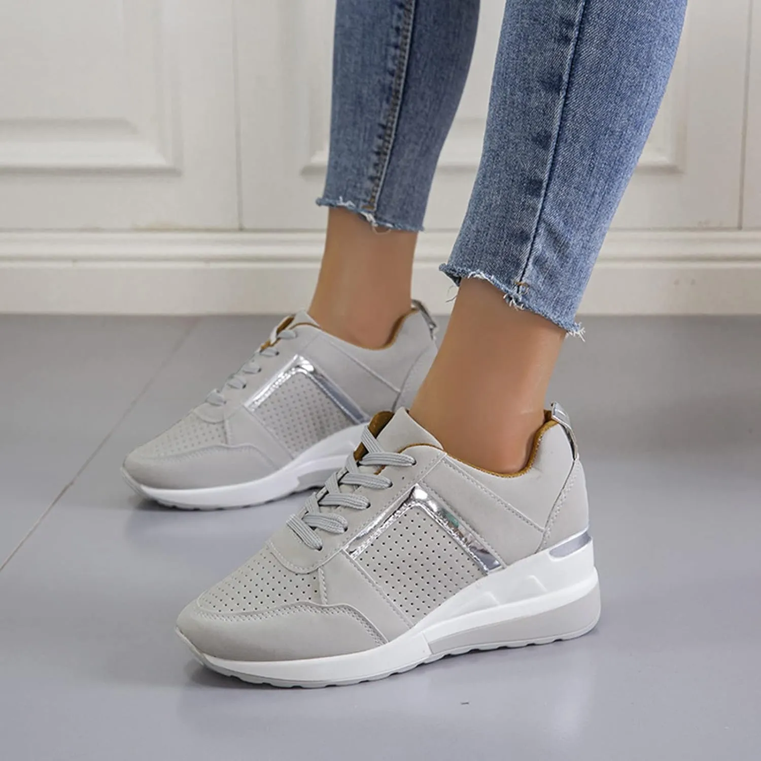 Non Slip Gym Workout Shoes Ladies Summer Fashion Leather Lace Up Round Head Comfortable Fashion Sneakers