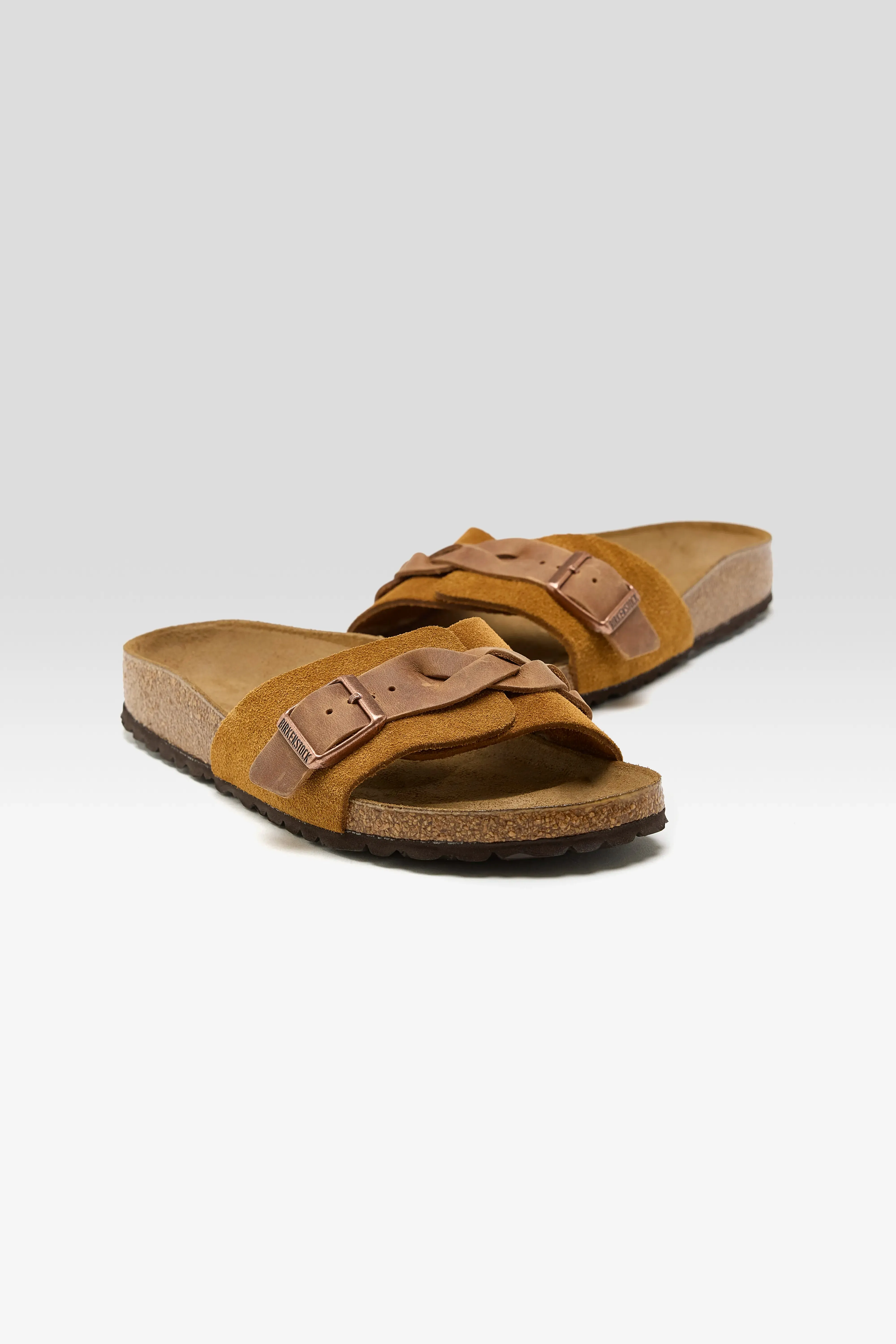 Oita Braided Suede for Women  (251 / W / BROWN)