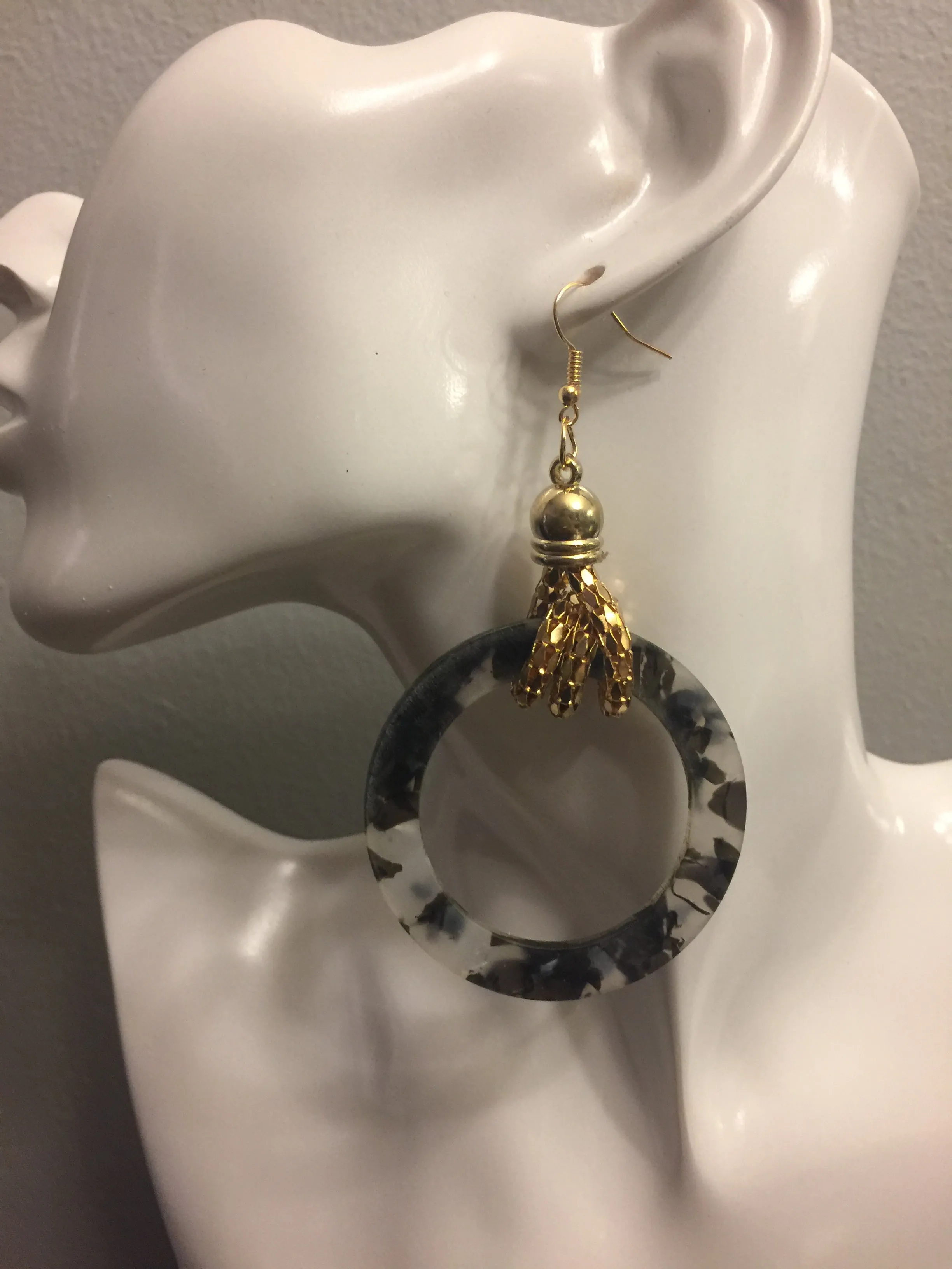Stylish earrings