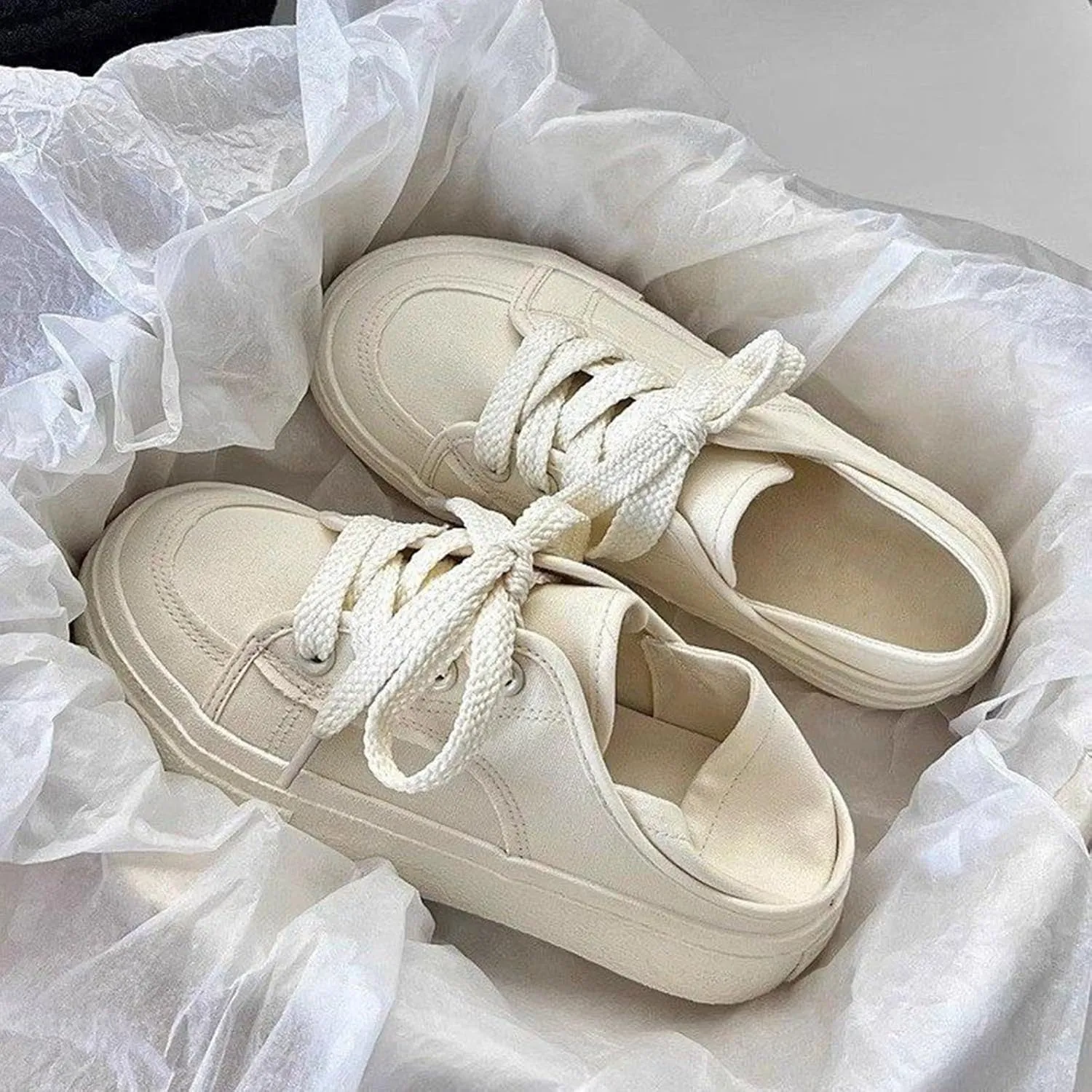 Women Gym Shoes Fashion Thick Sole Casual Sneakers Non Slip Comfortable Walking Athletic Shoes Slip On Tennis Shoes